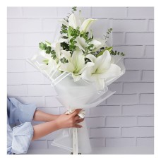 Gita Lilies Flower Bouquet